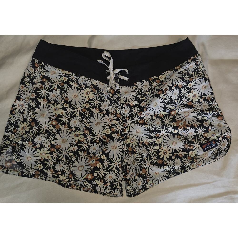 Patagonia Women's Wavefarer Board Shorts Size 4